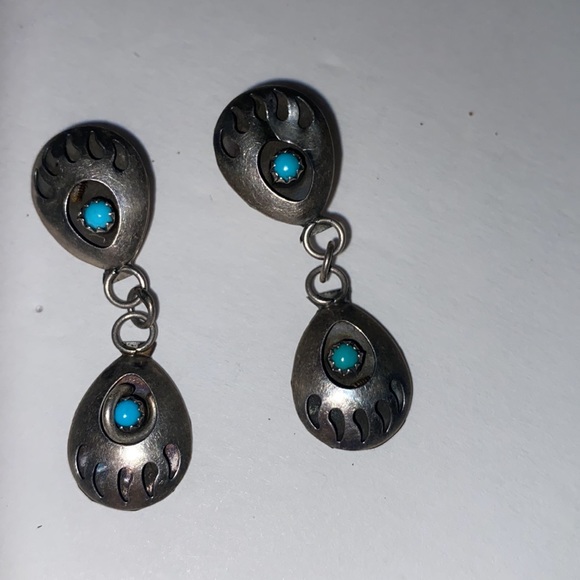 Turquoise and silver earrings - Picture 2 of 6